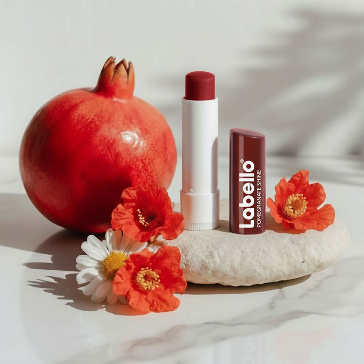 بالم لب لابلو مدل Pomegranate Shine